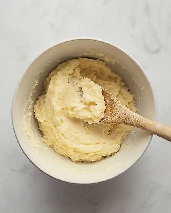 Moist Banana Bread Without Eggs