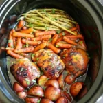 SLOW COOKER HONEY GARLIC CHICKEN AND VEGGIES